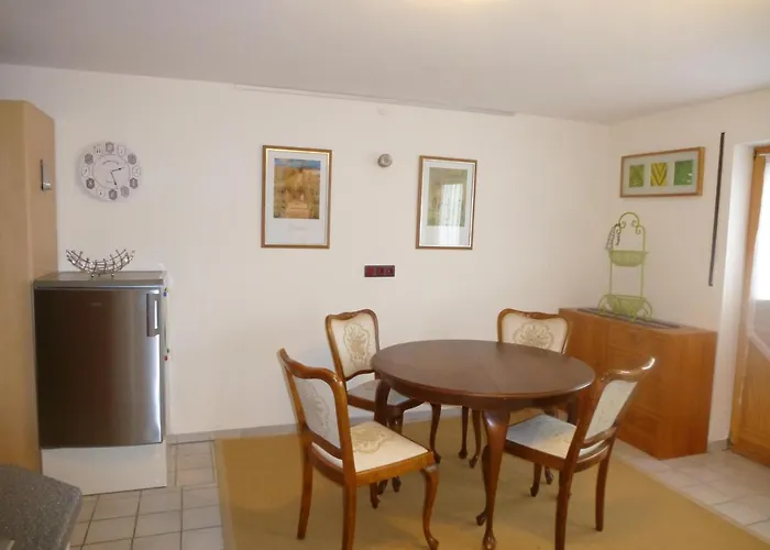 Jung Im Johannisborn